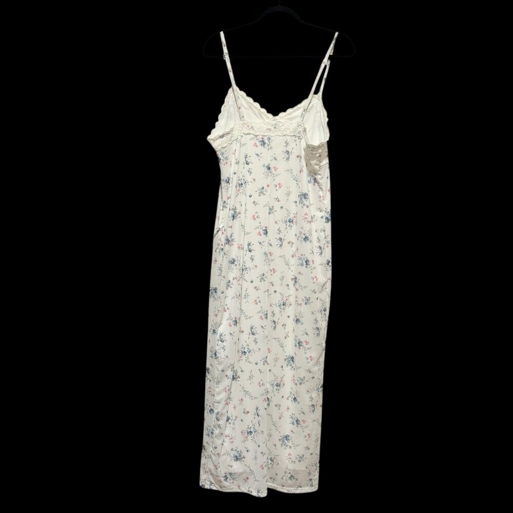 No Boundaries White Floral Maxi Dress - Picture 4 of 12